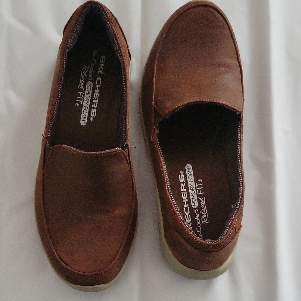 Skechers Women's Brown Slip-On Flats